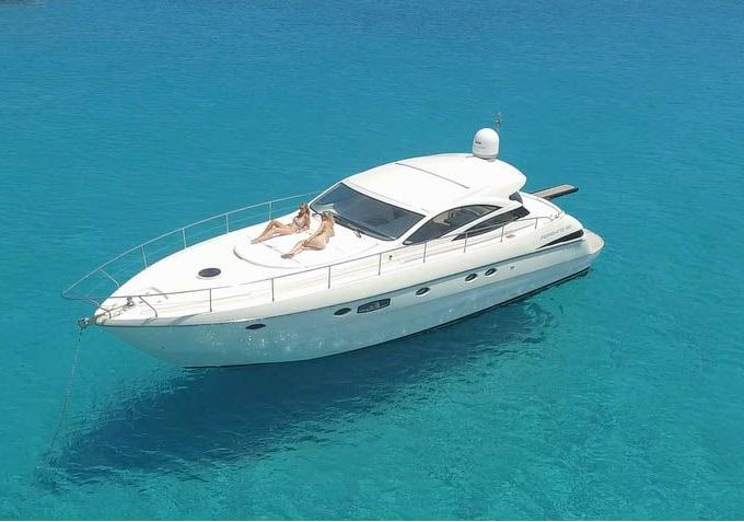 Pershing 50