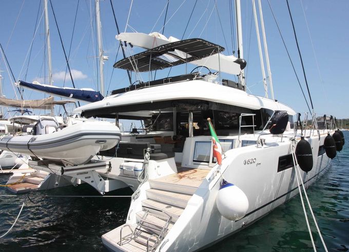 Lagoon 620