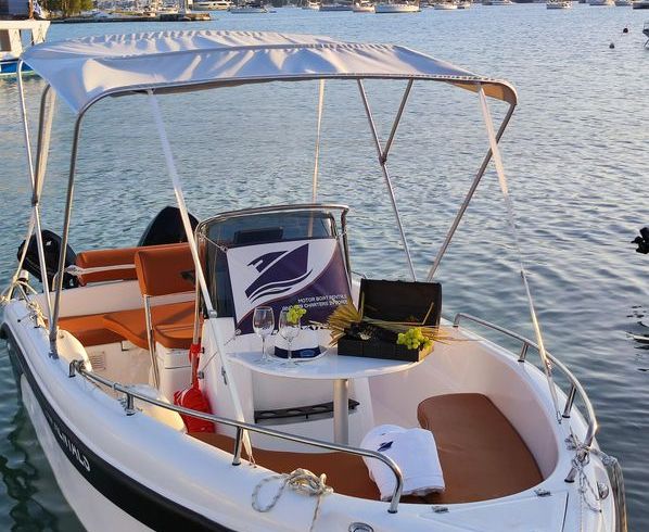 Poseidon Blue Water 170