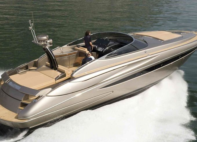 Riva Rivale 52