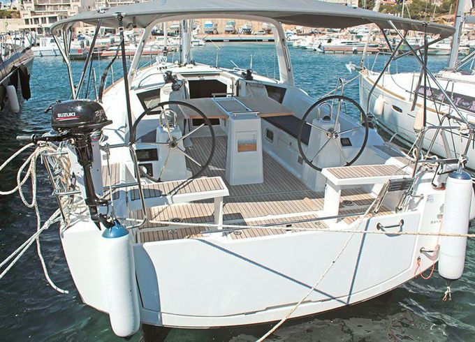 Beneteau Oceanis 38.1