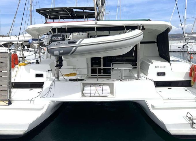 Lagoon 42