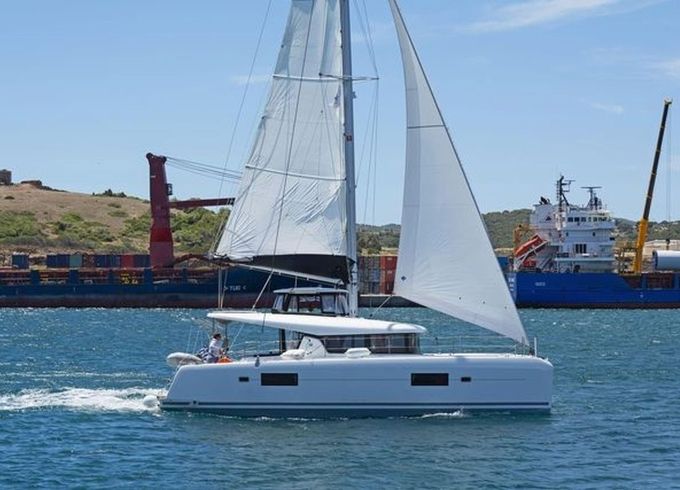 Lagoon 42