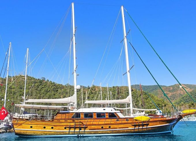 Gulet 105