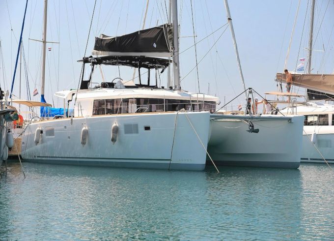 Lagoon 450 F