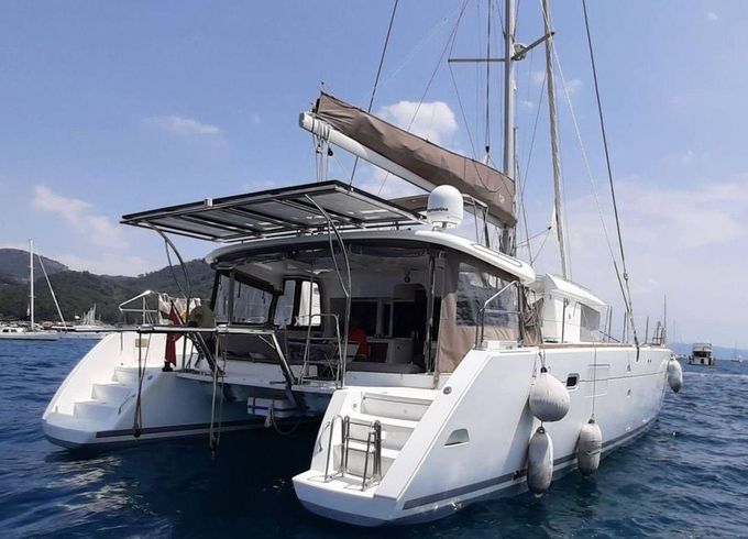 Lagoon 450 F