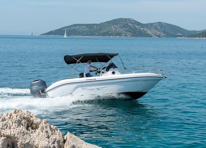 Ranieri Shadow 22