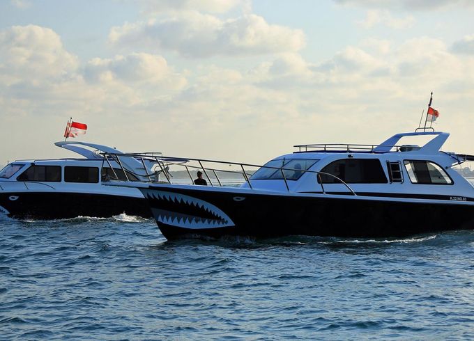 M/B Monohull Fiberglass