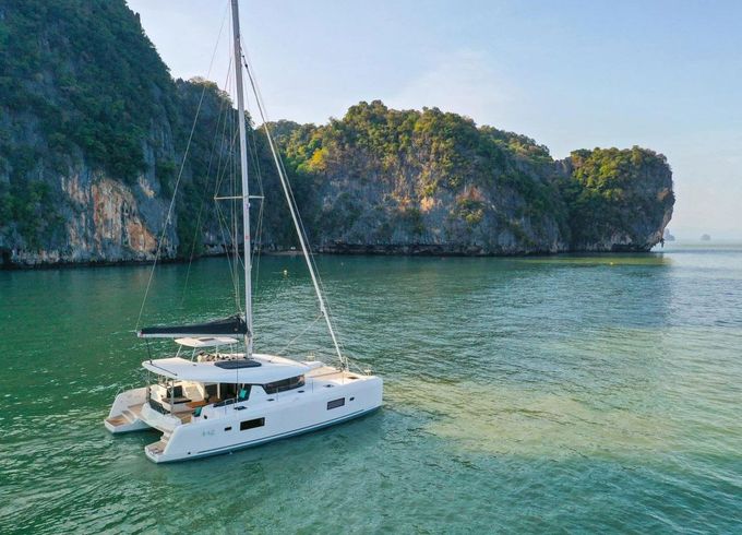 Lagoon 42