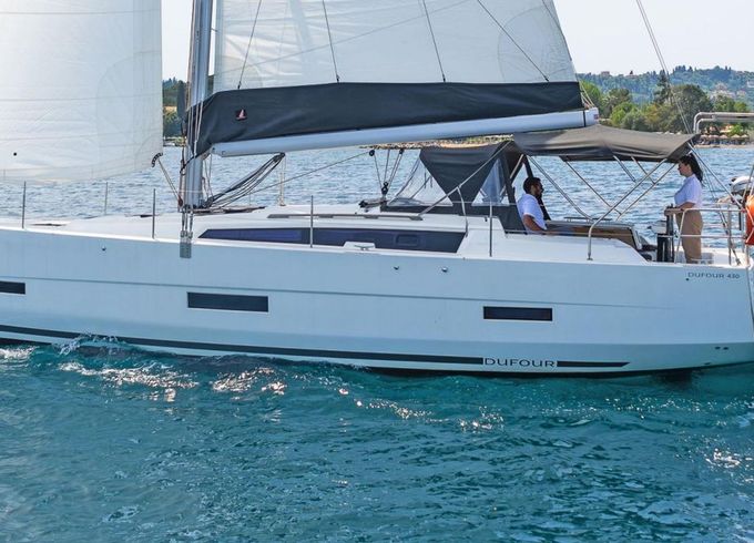 Dufour 430