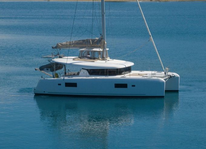Lagoon 42