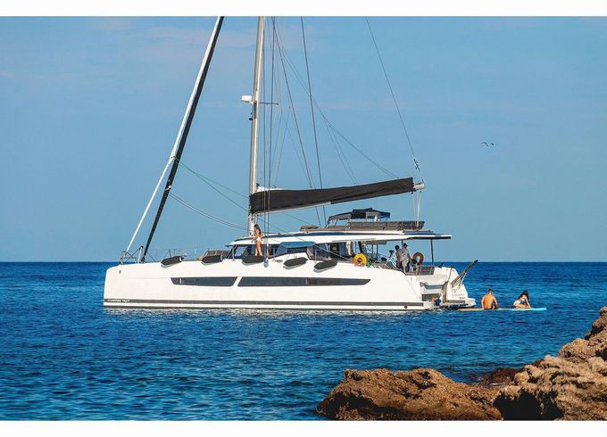 Fountaine Pajot Aura 51