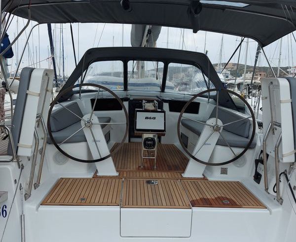 Hanse 418