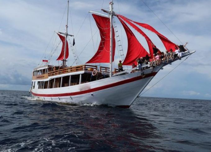 Traditional Pinisi Schooner 114