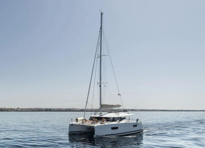 Fountaine Pajot Astréa 42