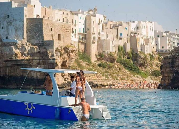 M/C Catamarano