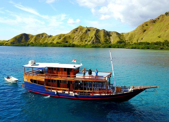 Traditional Wooden Boat 82