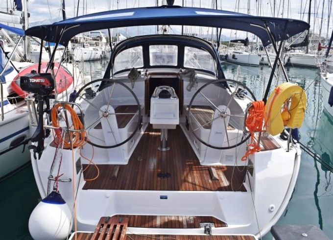 Bavaria Cruiser 37