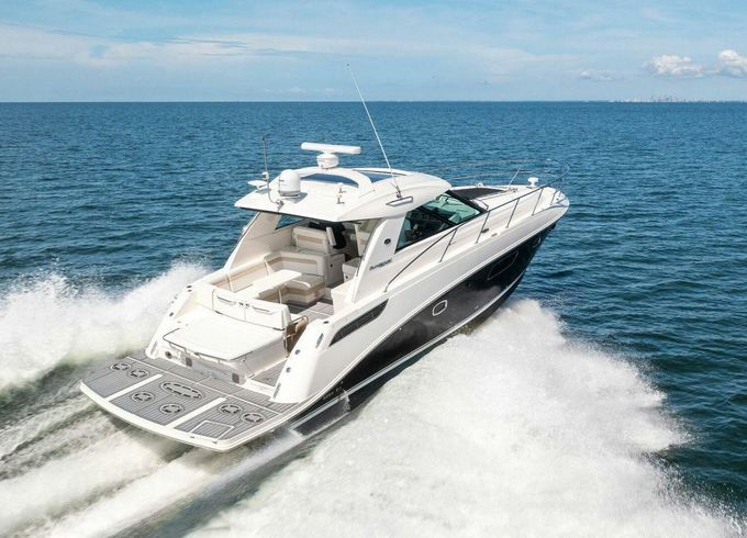 Sea Ray 450 Sundancer