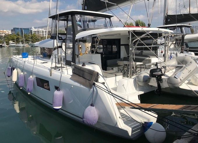 Lagoon 42