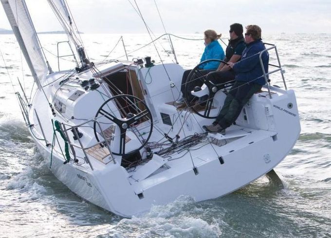 Elan 320