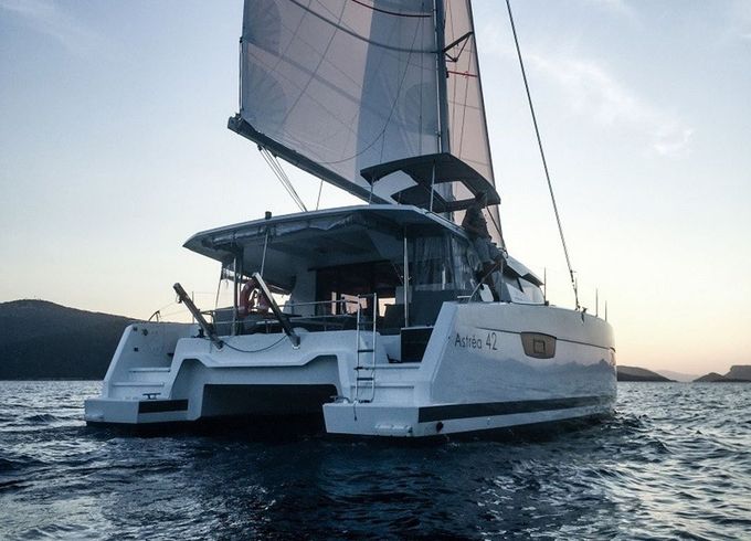 Fountaine Pajot Astréa 42