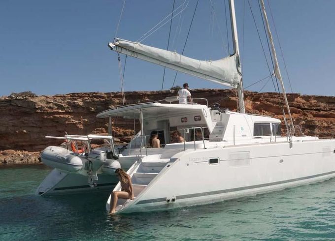 Lagoon 44 Fly