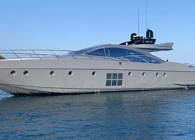 Azimut 86S