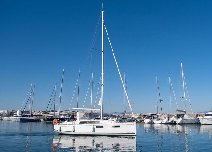 Beneteau Oceanis 35.1