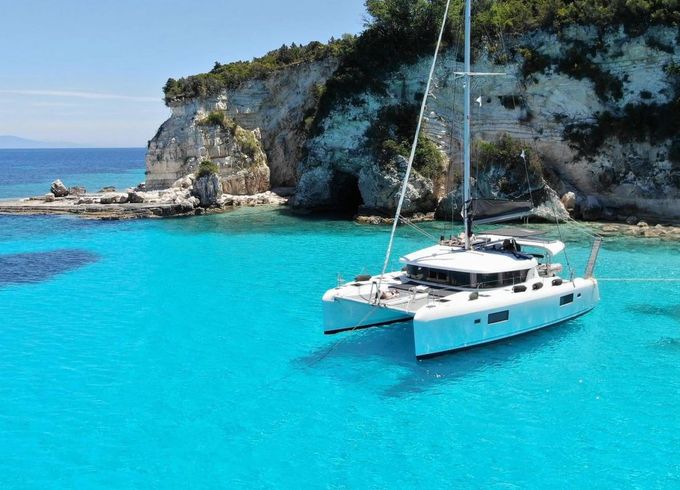 Lagoon 42