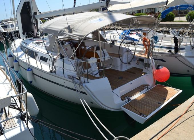 Bavaria Cruiser 37