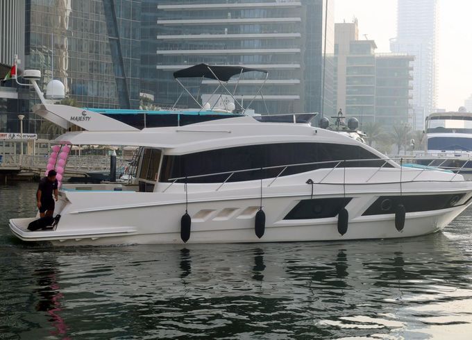 Gulf Craft Majesty 48