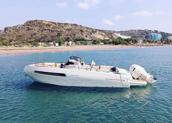 Invictus Yachts TT 28 S