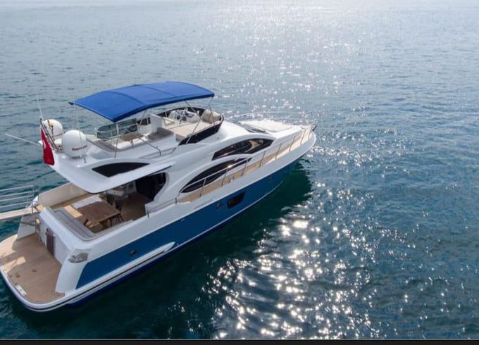 M/Y 56