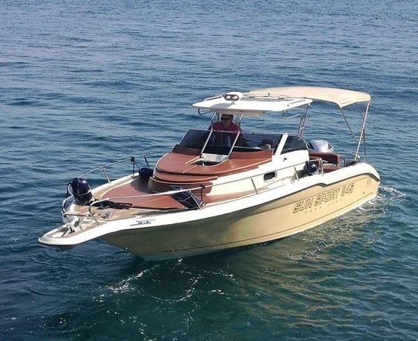 Sea Ray 845