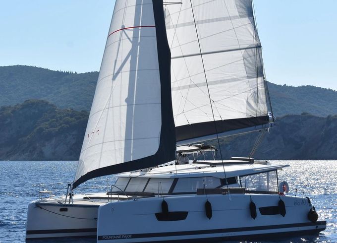 Fountaine Pajot Isla 40