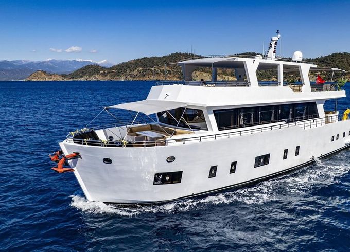 Custom Trawler 26m