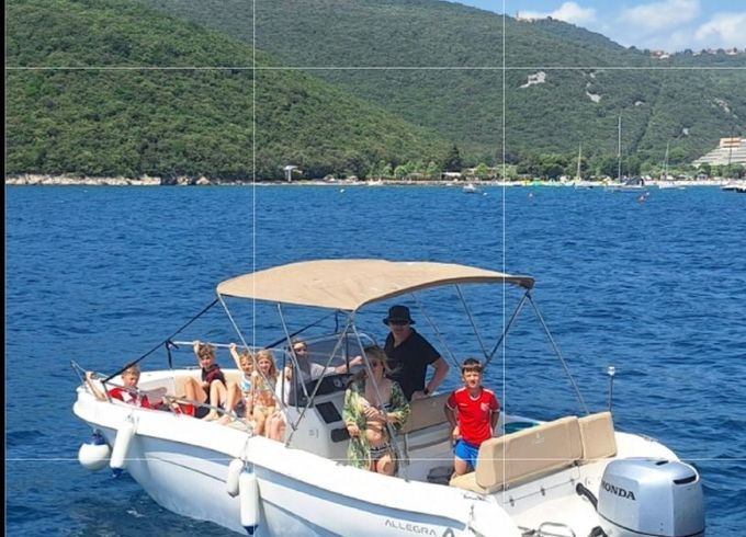 allegra 21 open