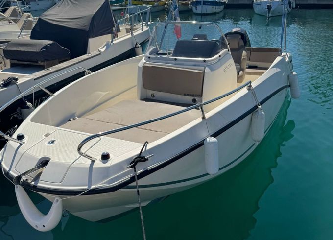 quicksilver activ 555 open