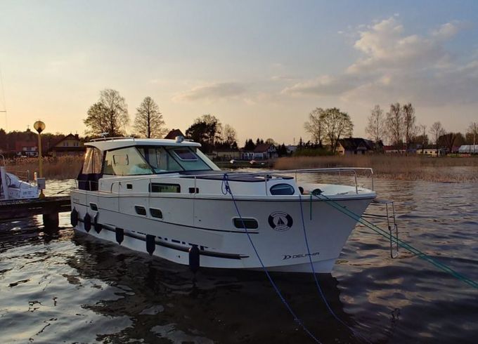 delphia nautika 1000