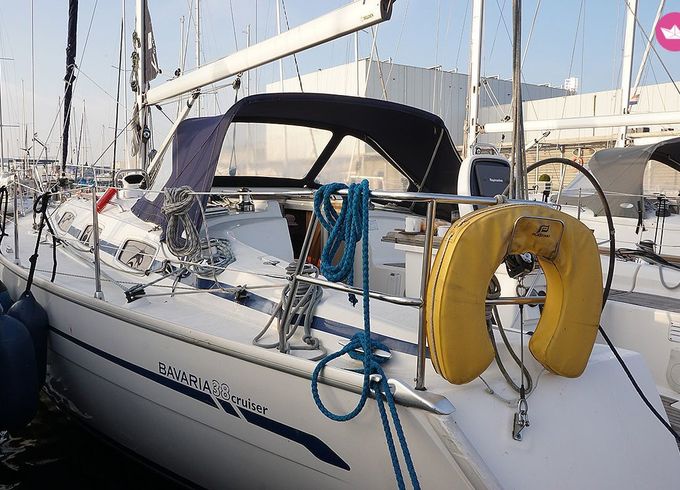 bavaria 38 cruiser