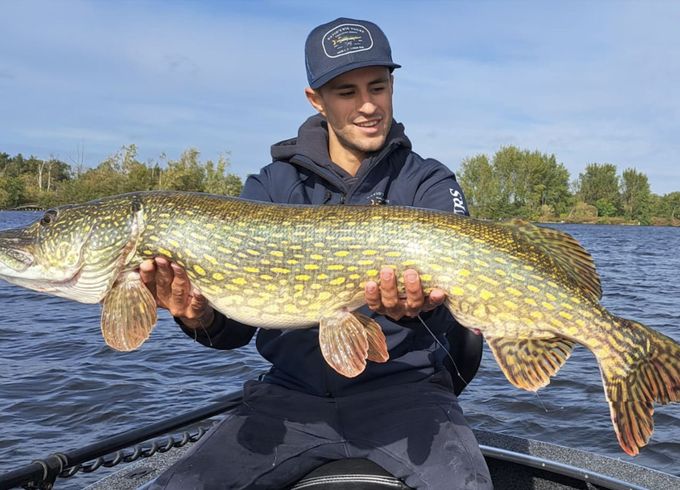 marcraft 496 lakehunter