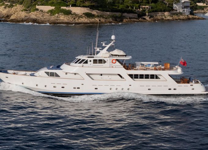 crn custom yacht