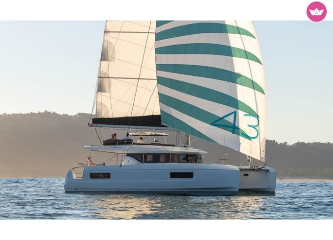 lagoon 43