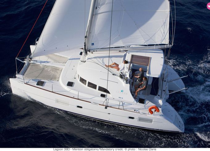 lagoon 380