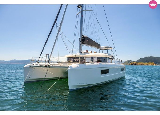 lagoon 43