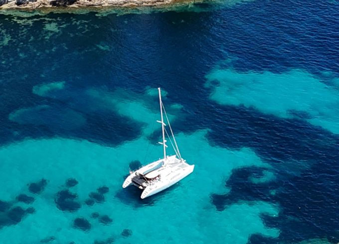 lagoon 570