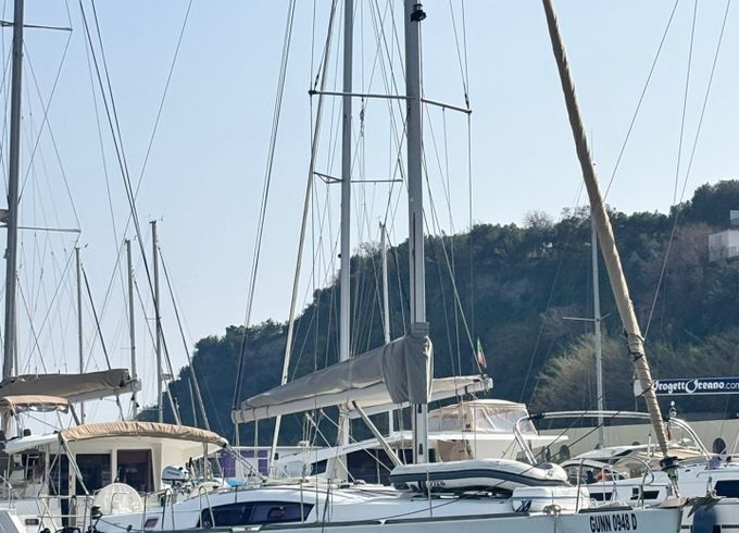 beneteau oceanis 43