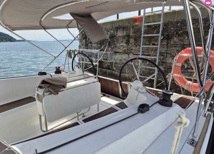 sun odyssey 349