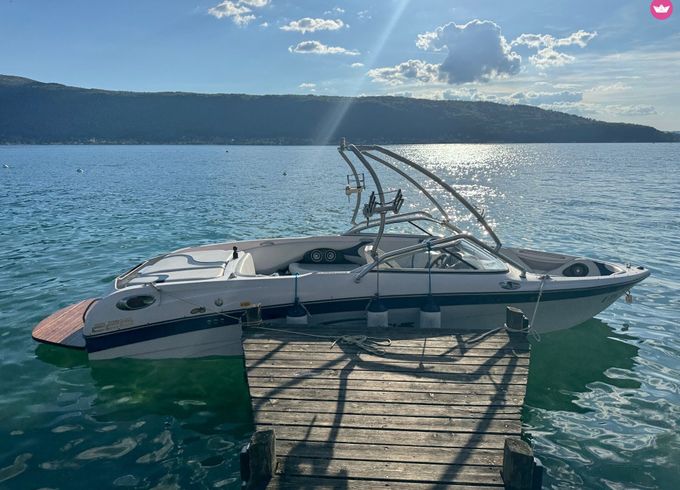 correct craft sport nautique 226